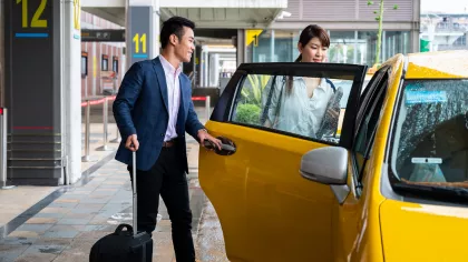 A family booking an A1mktaxis cab in Milton Keynes
